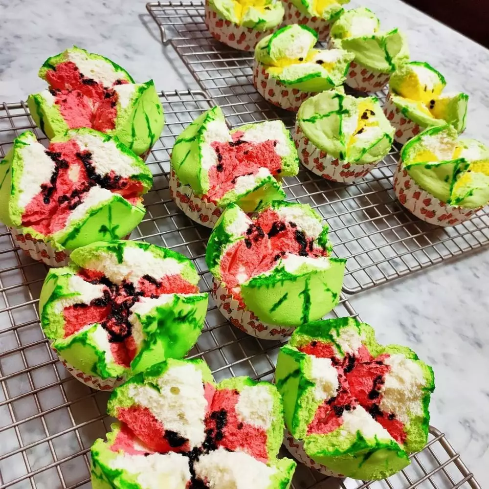 kue bolu kukus dan panggang © berbagai sumber