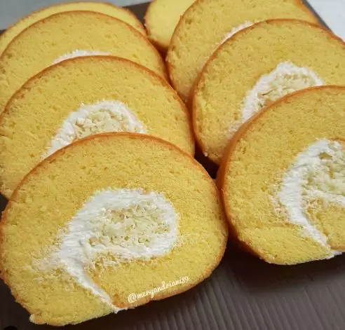 kue bolu kukus dan panggang © berbagai sumber