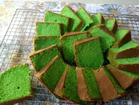 kue bolu kukus dan panggang © berbagai sumber
