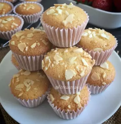 kue bolu kukus dan panggang © berbagai sumber