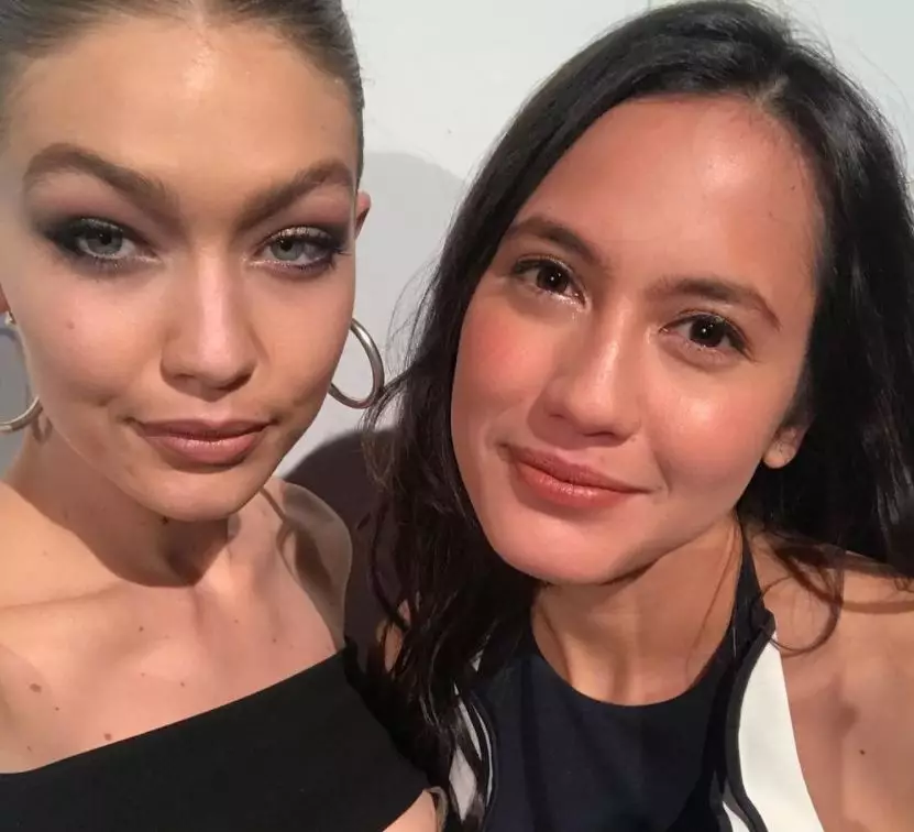 seleb bareng model Victoria's Secret © Instagram