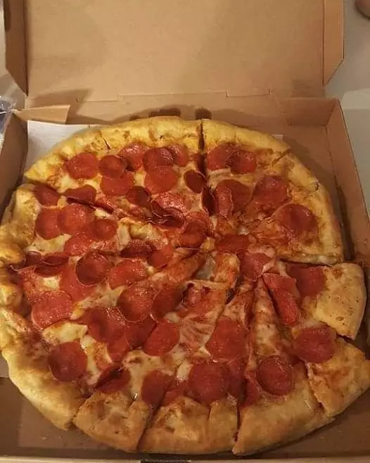 cara lucu bagi makanan ngeselin © 2021 instagram.com