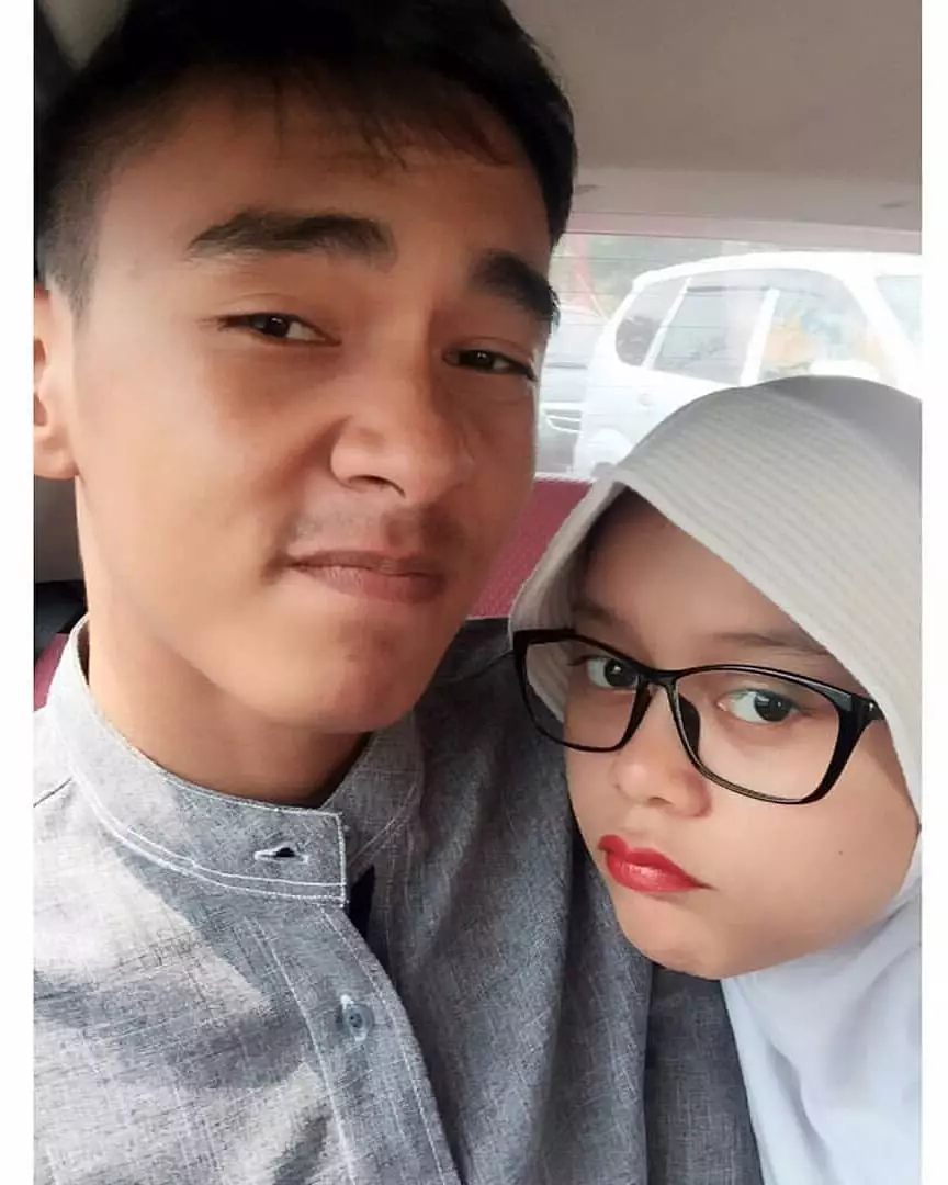 Lesty dan Beni kecil hingga kini © Instagram