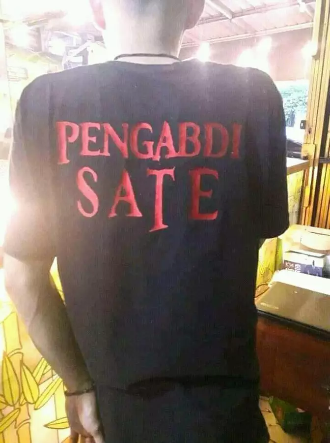 tulisan lucu di baju pedagang © 2021 instagram.com tulisan lucu di baju pedagang © 2021 instagram.com