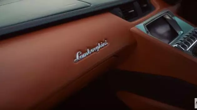 lamborghini Atta Halilintar dijual © 2021 brilio.net YouTube lamborghini Atta Halilintar dijual © 2021 brilio.net YouTube