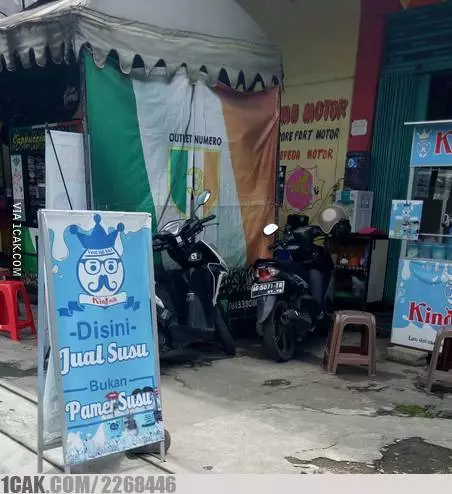 Cara pedagang promosi susu © berbagai sumber