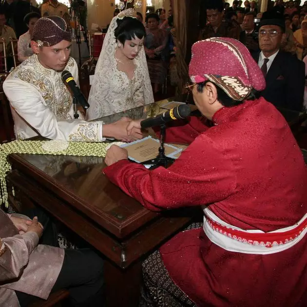 potret pernikahan AHY dan Annisa © 2021 brilio.net potret pernikahan AHY dan Annisa © 2021 brilio.net