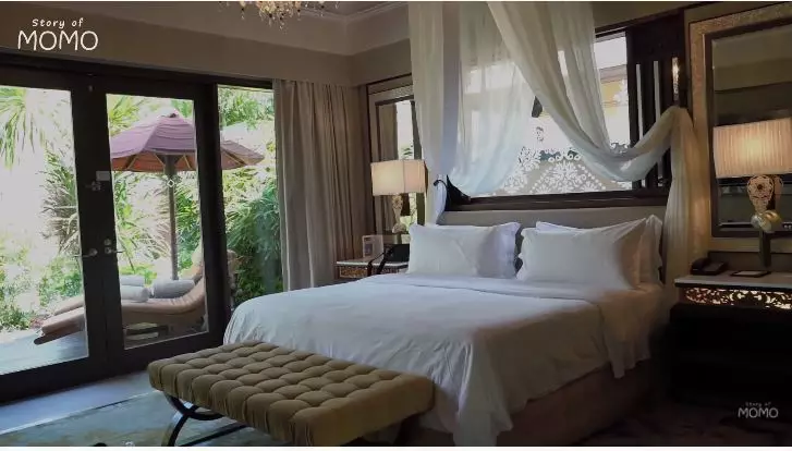 penampakan vila yang disewa momo geisha © YouTube