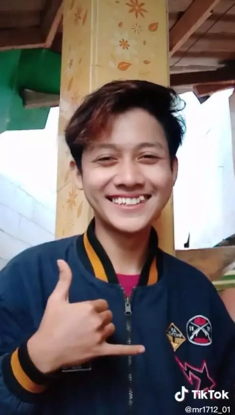 potret Adji mirip Leslar © TikTok