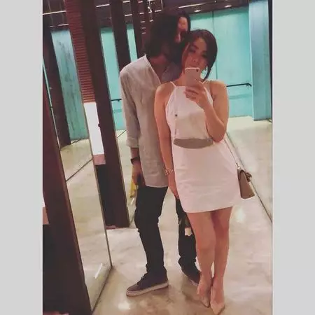 Potret mesra Ello dan kekasih © Instagram/@marcello_tahitoe