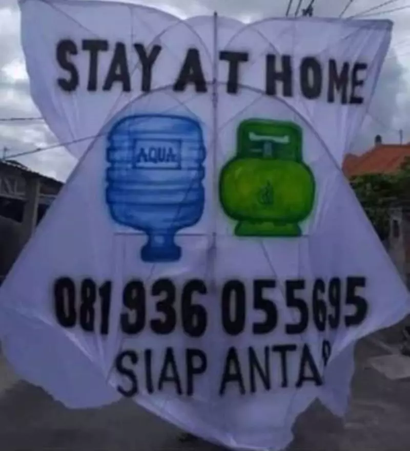 bentuk nyeleneh layang-layang © 2021 berbagai sumber