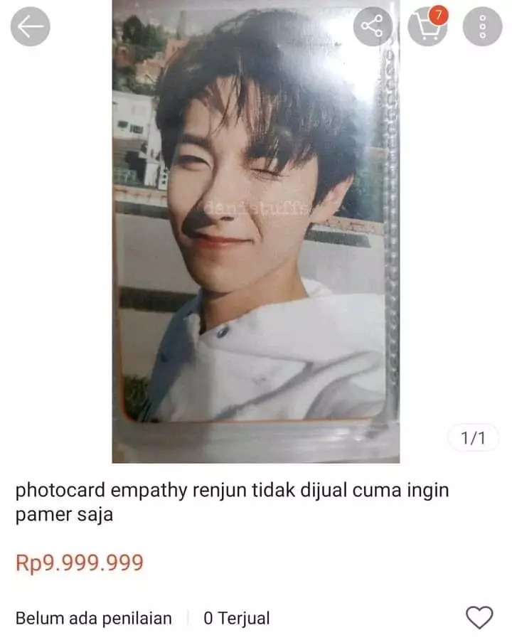 Barang dagangan nggak jelas © berbagai sumber