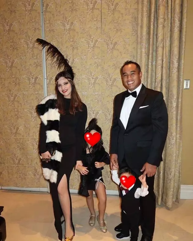 potret Nia Ramadhani dan Ardi Bakrie pakai baju senada © 2021 brilio.net Instagram potret Nia Ramadhani dan Ardi Bakrie pakai baju senada © 2021 brilio.net Instagram