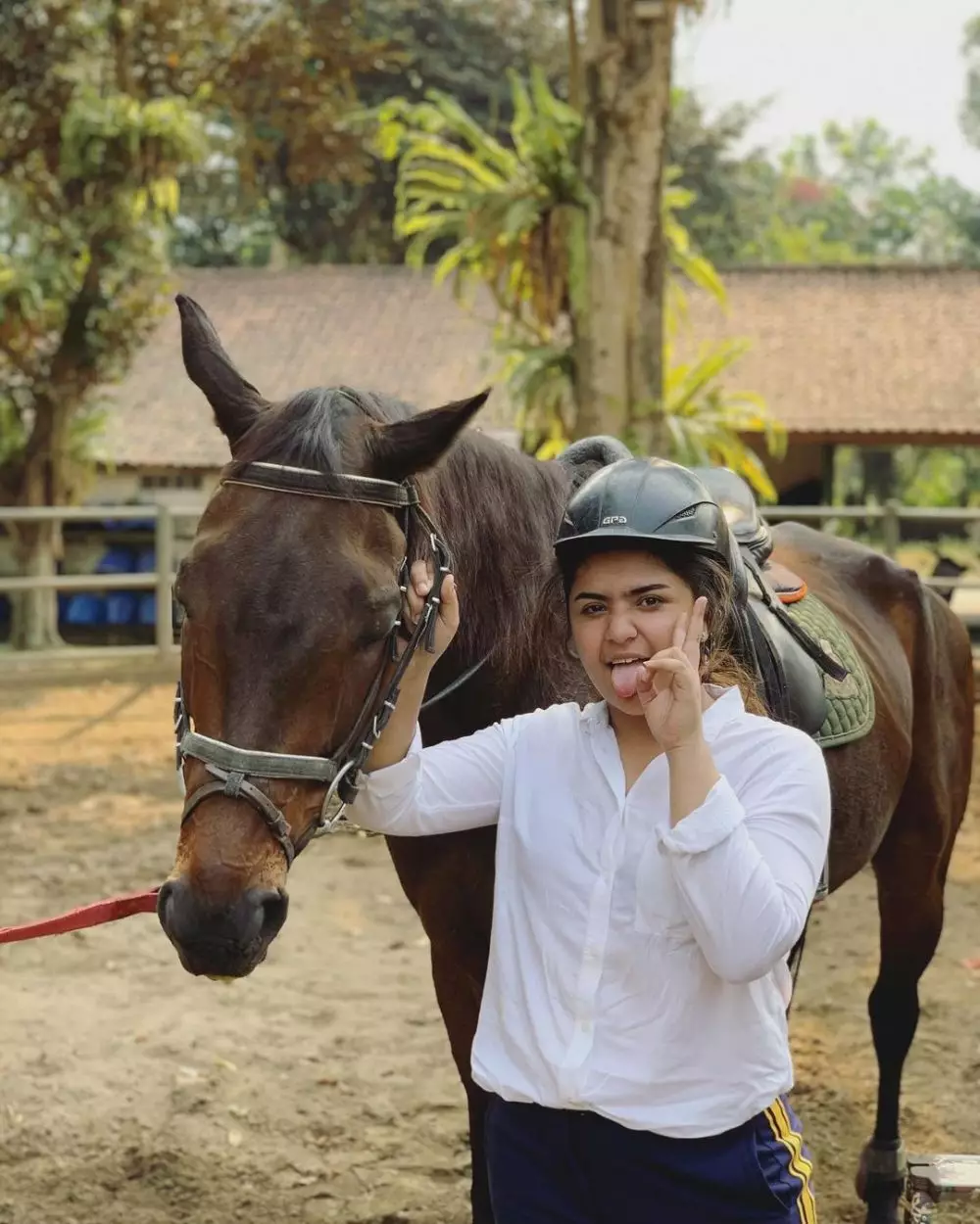 syelfa cucu elvy sukaesih © 2021 Instagram syelfa cucu elvy sukaesih © 2021 Instagram