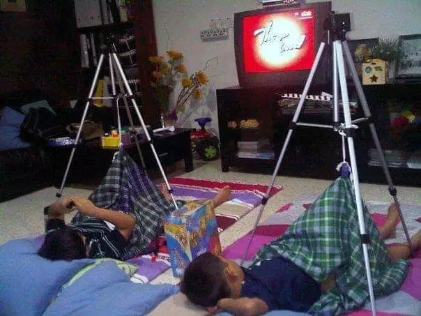 totalitas orang nonton TV © 2021 instagram.com totalitas orang nonton TV © 2021 instagram.com