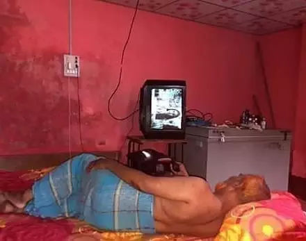 totalitas orang nonton TV © 2021 instagram.com totalitas orang nonton TV © 2021 instagram.com