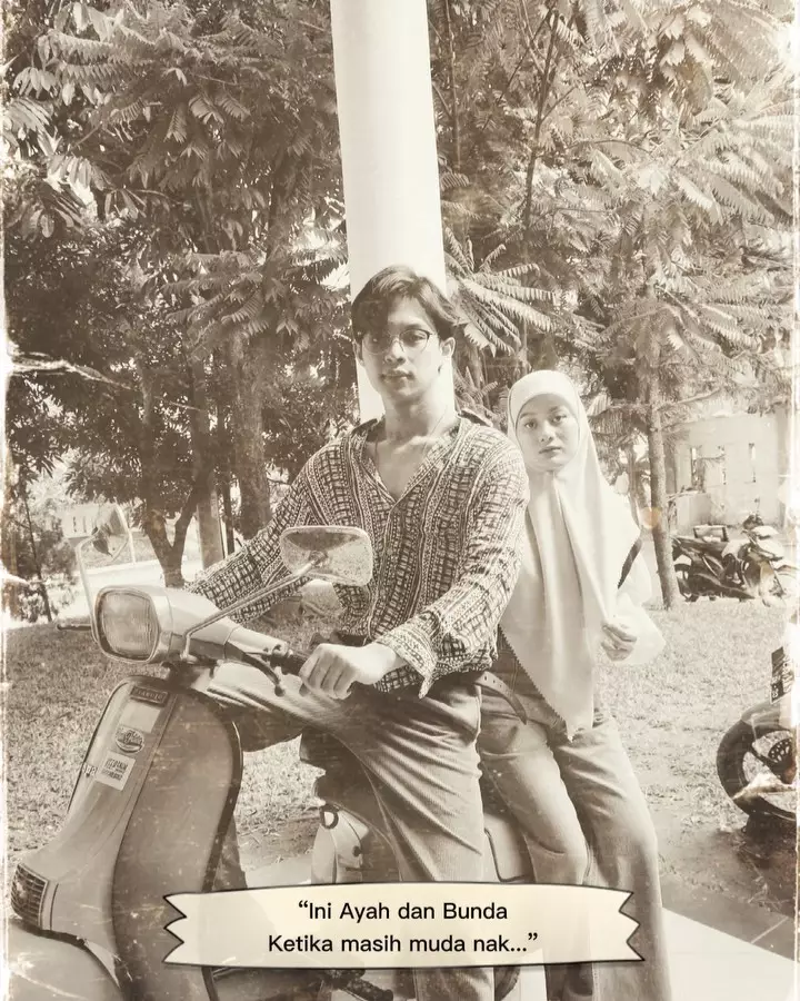 Pemotretan keluarga seleb tema jadul © 2021 brilio.net Pemotretan keluarga seleb tema jadul © 2021 brilio.net