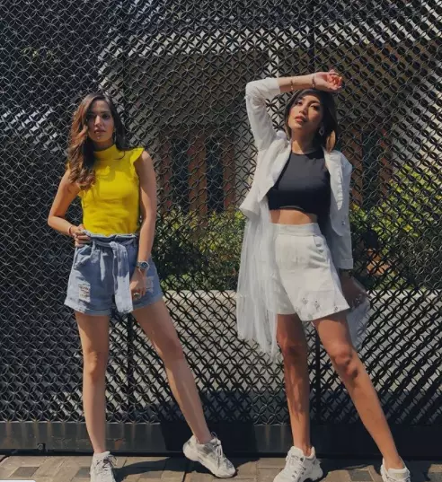 Nia Ramadhani bareng Jessica Iskandar © 2021 brilio.net Nia Ramadhani bareng Jessica Iskandar © 2021 brilio.net