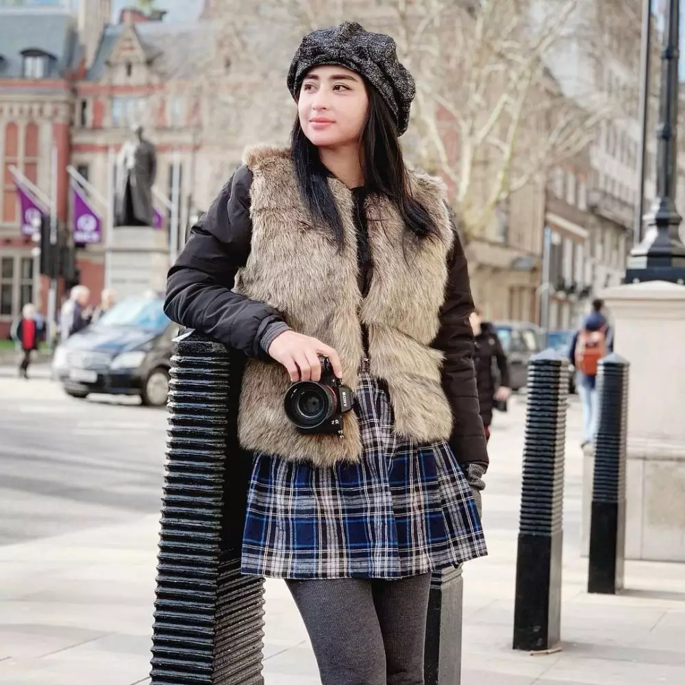 Sumber pendapatan 8 pedangdut © 2021 brilio.net Sumber pendapatan 8 pedangdut © 2021 brilio.net