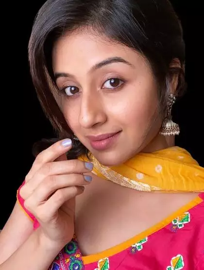 Potret Paridhi Sharma © Instagram/@paridhiofficial