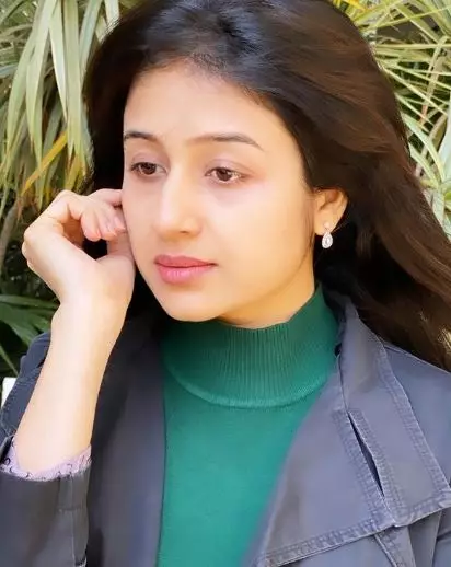 Potret Paridhi Sharma © Instagram/@paridhiofficial