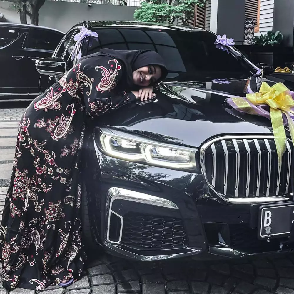 kado ultah mobil Aurel © 2021 berbagai sumber kado ultah mobil Aurel © 2021 berbagai sumber