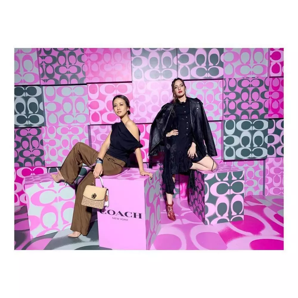 potret kedekatan nia ramadhani dan kakak ipar © instagram potret kedekatan nia ramadhani dan kakak ipar © instagram