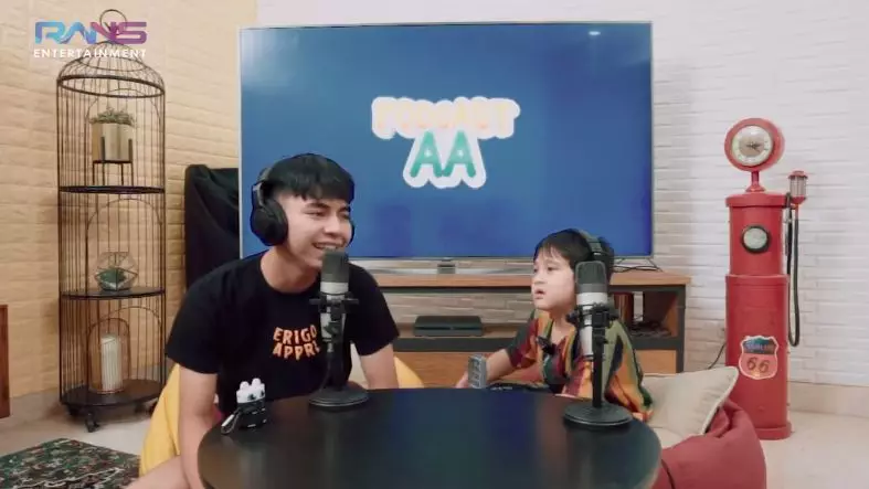 Potret studio podcast ©berbagai sumber