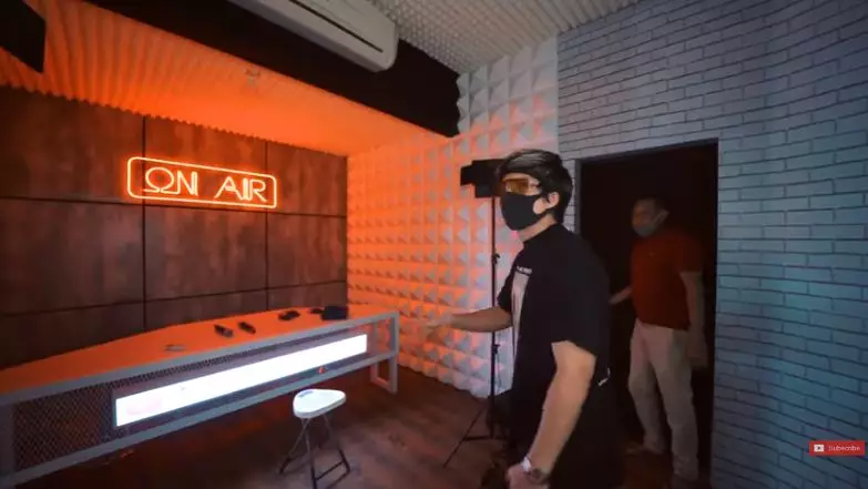 Potret studio podcast ©berbagai sumber