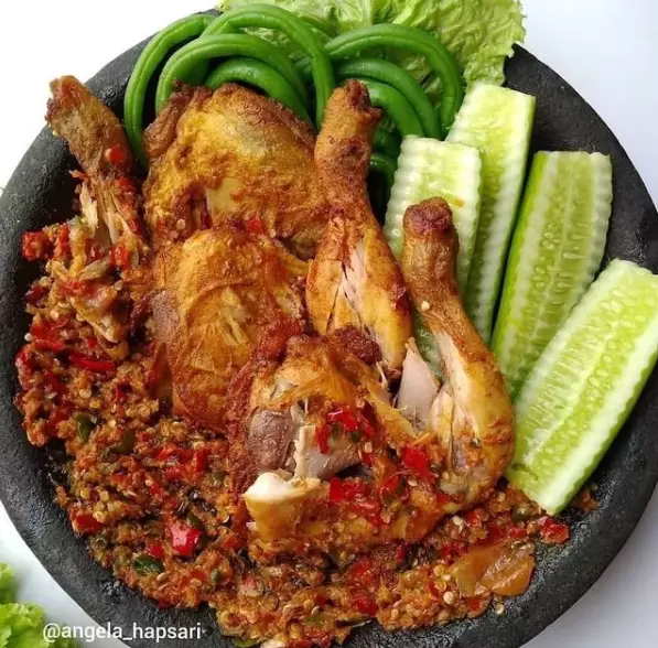 Resep ayam goreng pedas ala rumahan © Instagram Resep ayam goreng pedas ala rumahan © Instagram