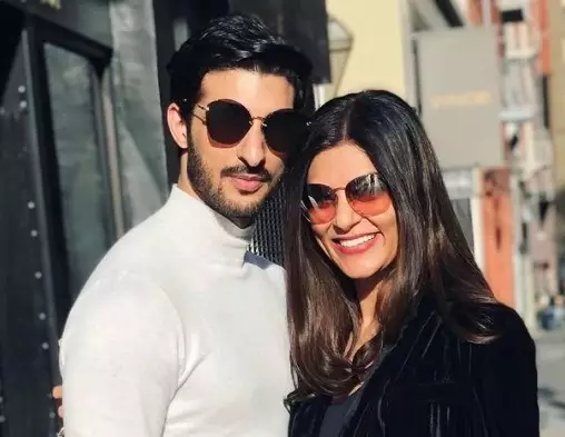 Potret mantan ratu kecantikan India bareng pasangan dari berbagai sumber