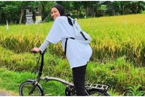 8 Tips diet ala Dewi Hughes, sukses turunkan berat badan 75 kg