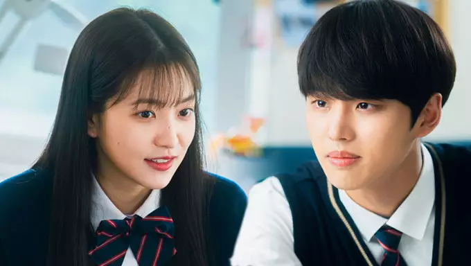 Blue Birthday, cinta pertama dari masa lalu berbagai sumber