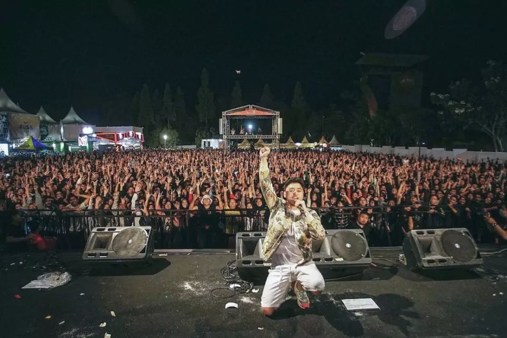 Fakta Bintang Elian Sinay © 2021 brilio.net