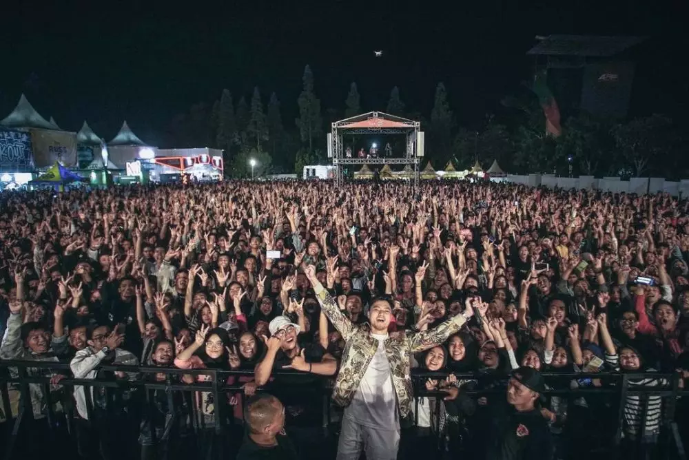 Fakta Bintang Elian Sinay © 2021 brilio.net