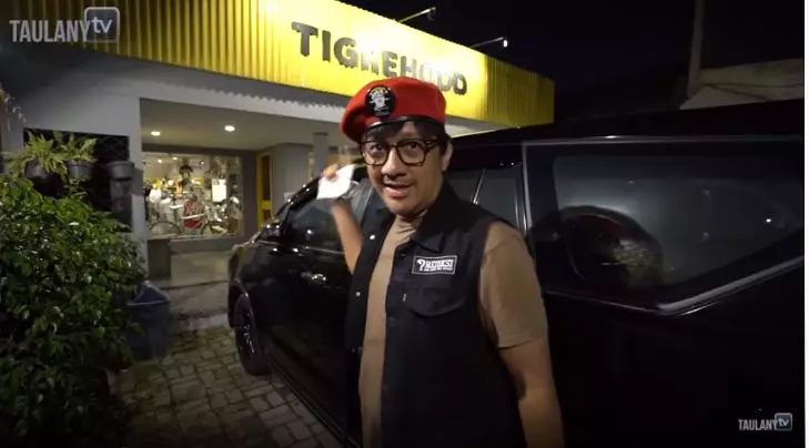 penampakan distro clothing omesh © YouTube penampakan distro clothing omesh © YouTube