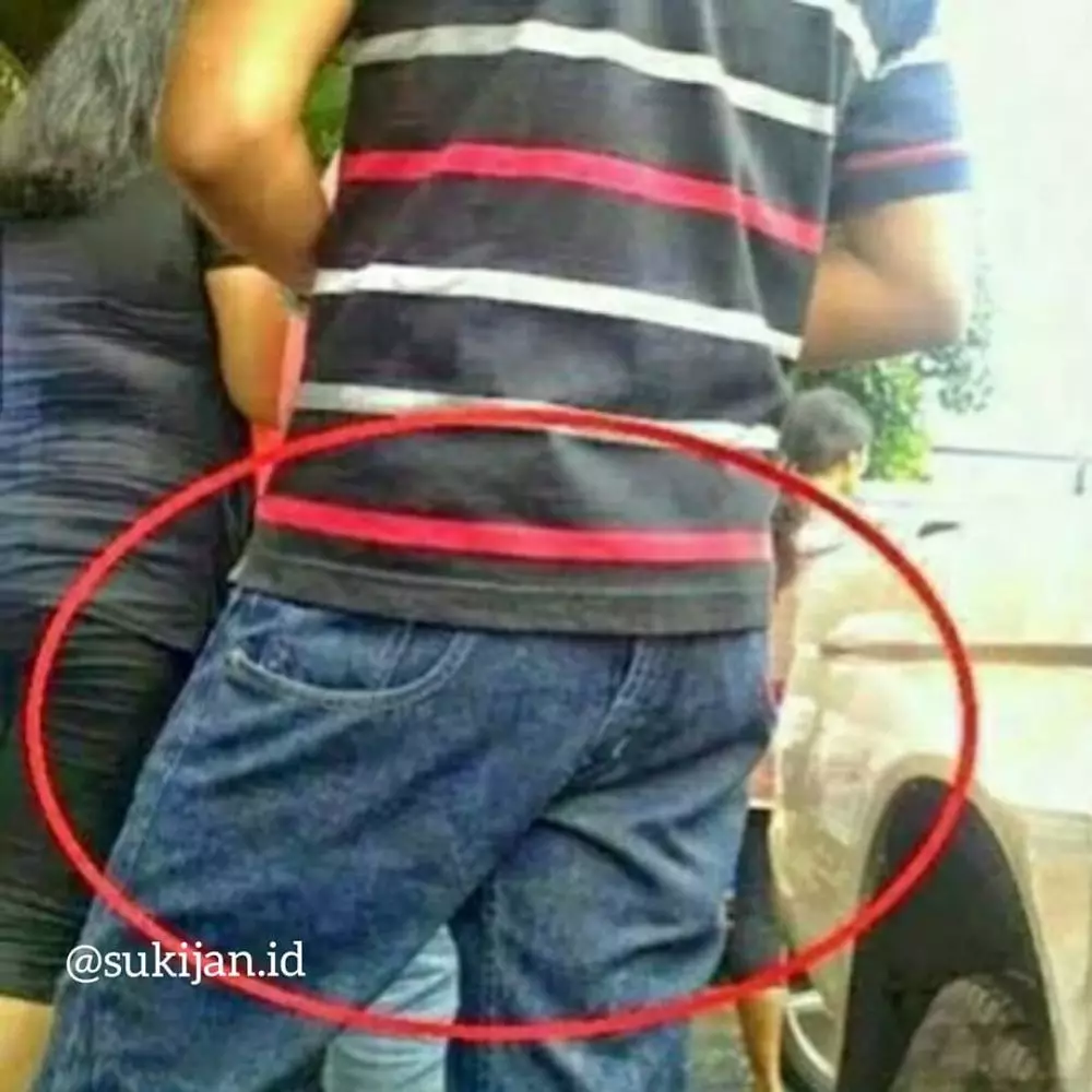 momen lucu salah pakai celana © 2021 instagram.com momen lucu salah pakai celana © 2021 instagram.com