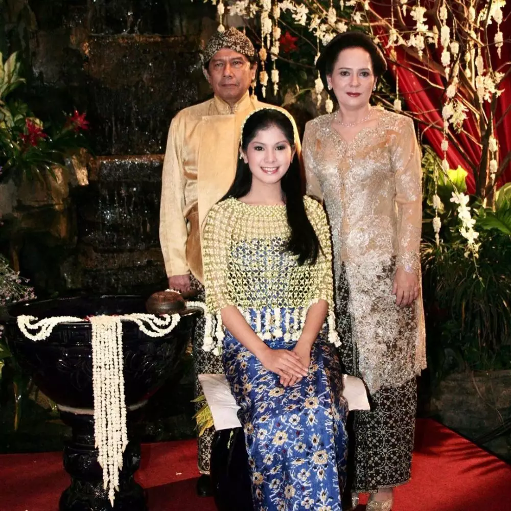 Potret siraman Annisa Pohan Instagram