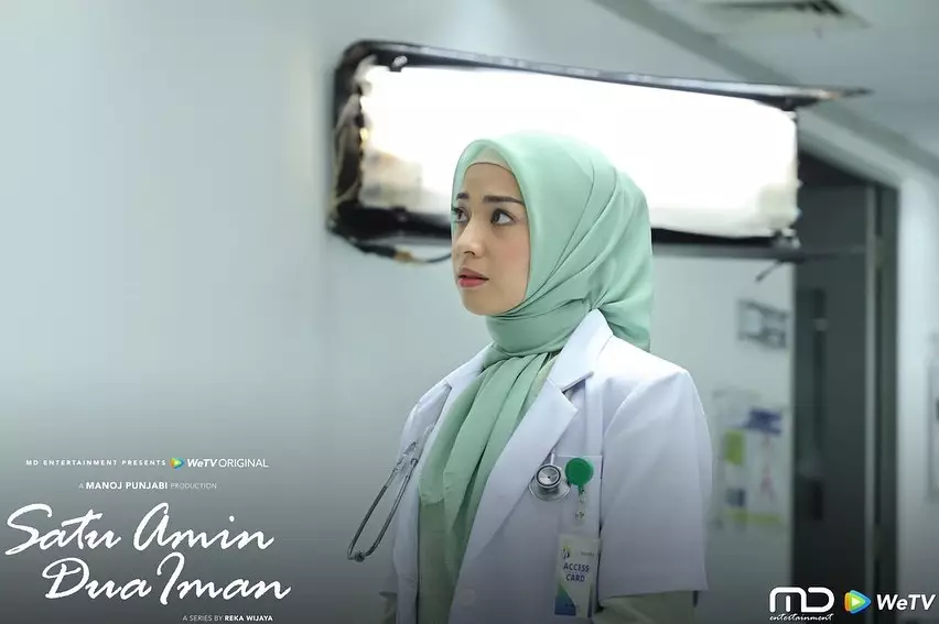 Pesona Nikita Willy berhijab di web series 1 Iman 2 Amin Instagram