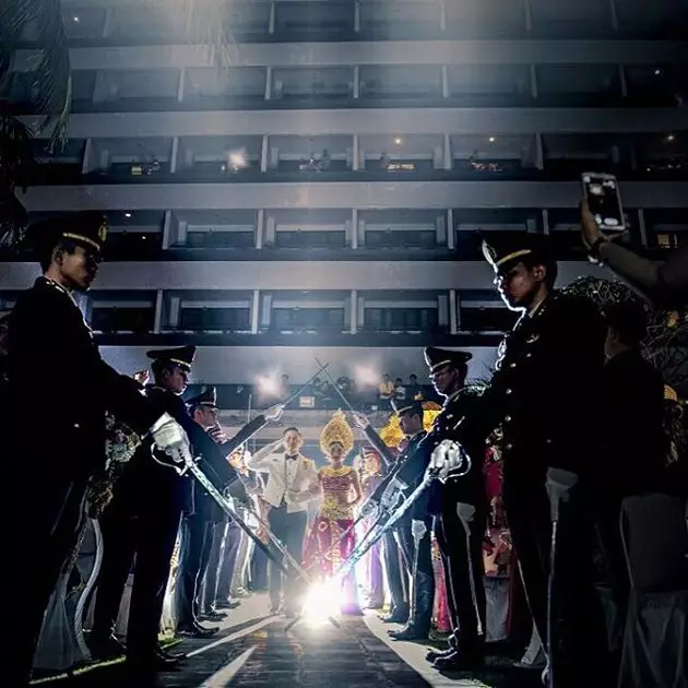 pernikahan seleb dengan pedang pora © berbagai sumber pernikahan seleb dengan pedang pora © berbagai sumber