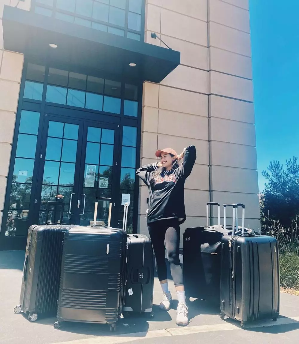 momen maudy ayunda pulang ke indonesia © 2021 Instagram momen maudy ayunda pulang ke indonesia © 2021 Instagram