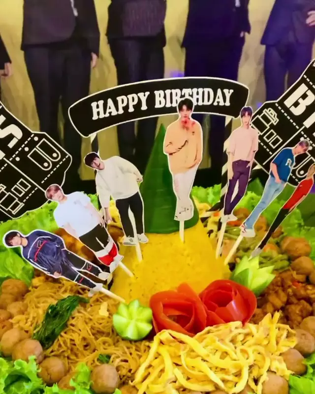 Momen Vino G Bastian rayakan ulang tahun anak Instagram/@vinogbastian__ Momen Vino G Bastian rayakan ulang tahun anak Instagram/@vinogbastian__