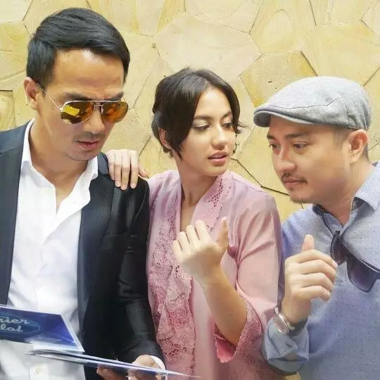 Potret Pevita Pearce dalam balutan kebaya Instagram/@pevpearce Potret Pevita Pearce dalam balutan kebaya Instagram/@pevpearce