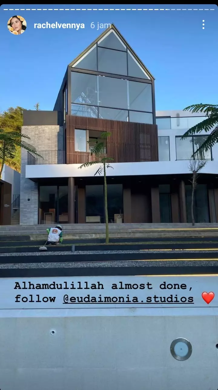 Vila baru Rachel Vennya © 2021 brilio.net Instagram
