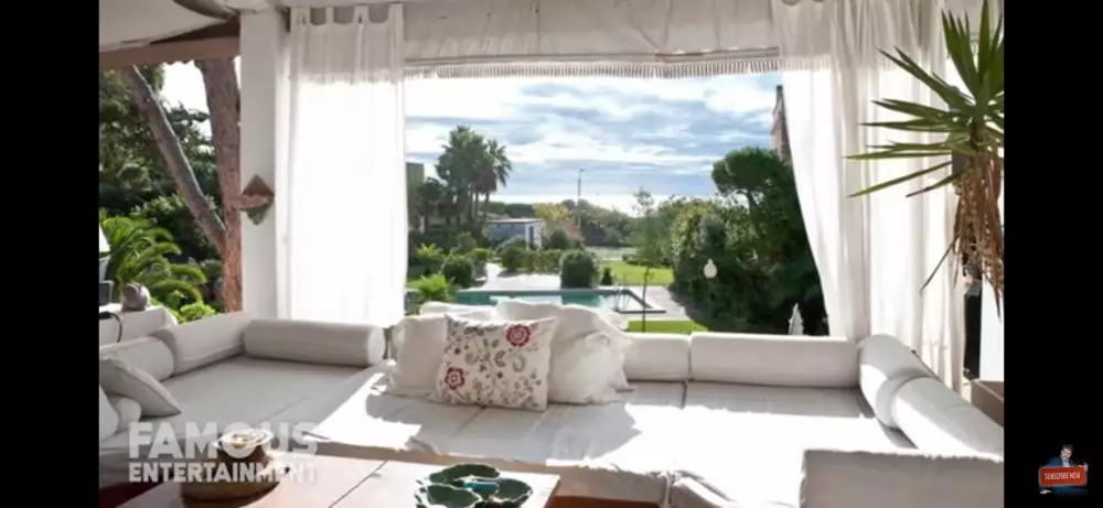 Penampakan rumah Lionel Messi di Barcelona © 2021 brilio.net