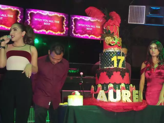 kue ultah Aurel © 2021 brilio.net kue ultah Aurel © 2021 brilio.net