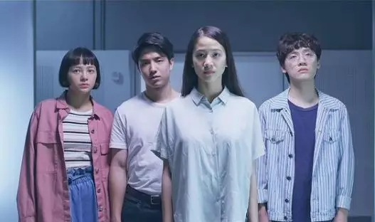 Sinopsis film Deep, teror obat farmasi di Thailand berbagai sumber Sinopsis film Deep, teror obat farmasi di Thailand berbagai sumber