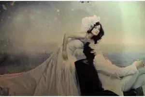 8 Potret lawas prewedding Titi Kamal dan Christian Sugiono, glamor