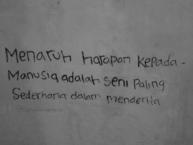 tulisan ngenes di tembok © 2021 berbagai sumber tulisan ngenes di tembok © 2021 berbagai sumber
