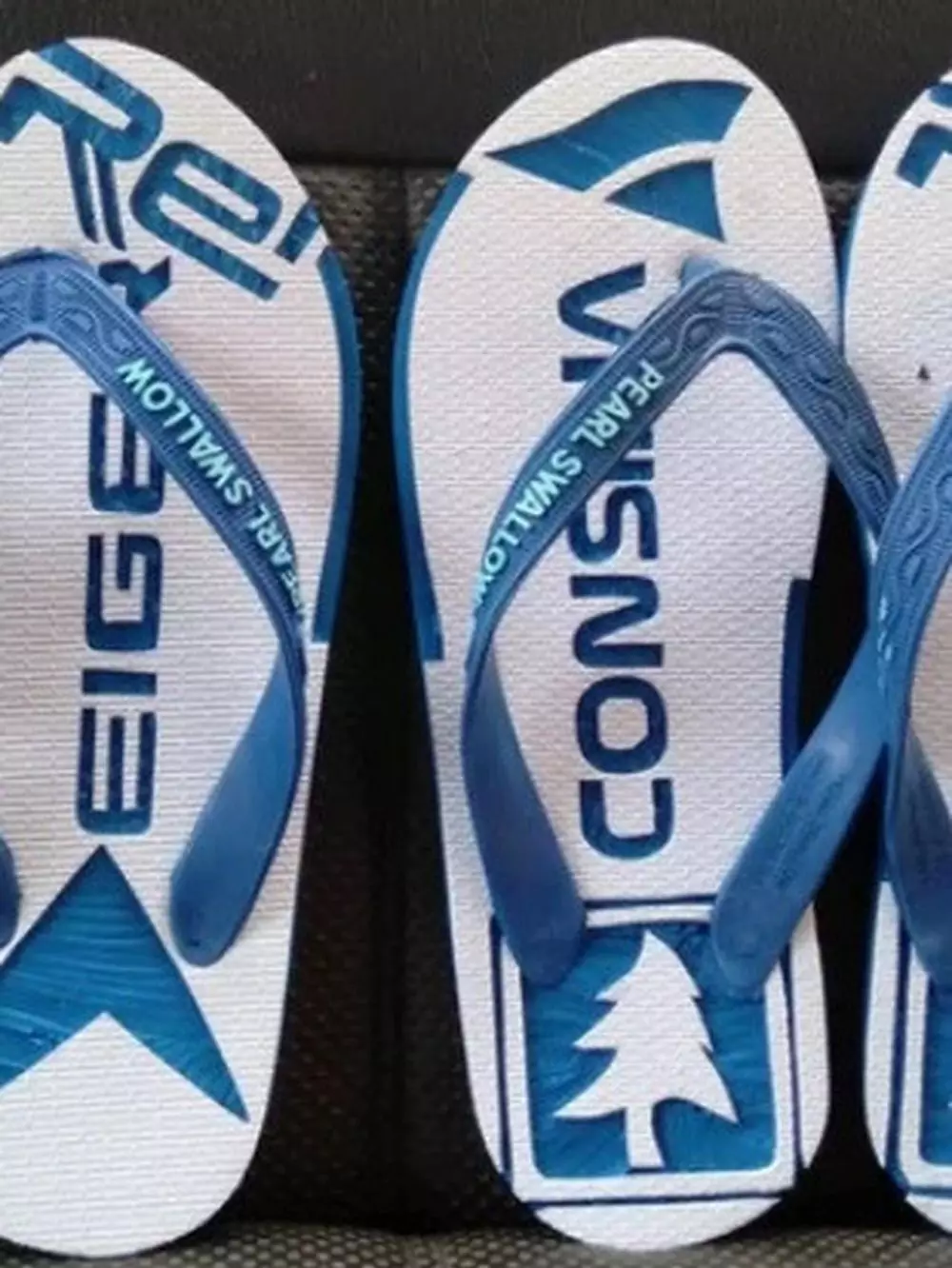 merek sendal bikin nyengir © 2021 berbagai sumber merek sendal bikin nyengir © 2021 berbagai sumber